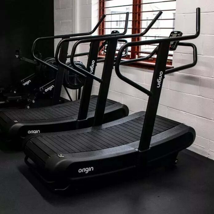 Storm Curved Treadmill - Image 3