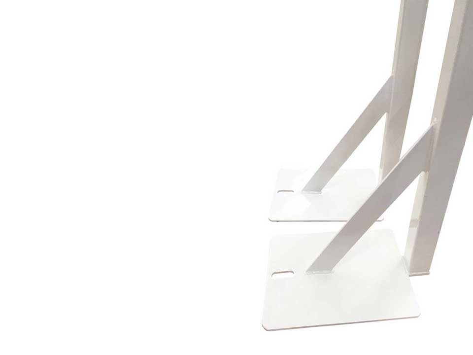 Badminton net posts | Fixed on baseplate | Adjustable height - Image 3