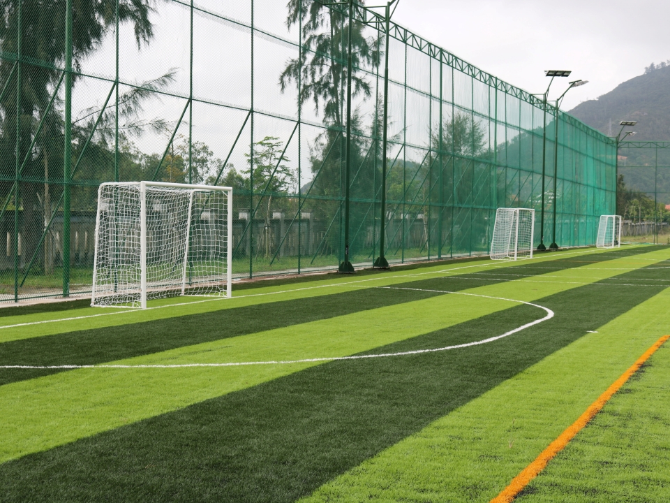 Freestanding mini football goal | 3 x 2m - Image 5